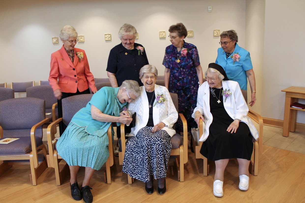 Sisters celebrating anniversaries of their profession of vows